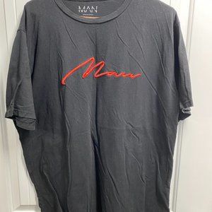 boohooMAN T-shirt size 3XL pre owned